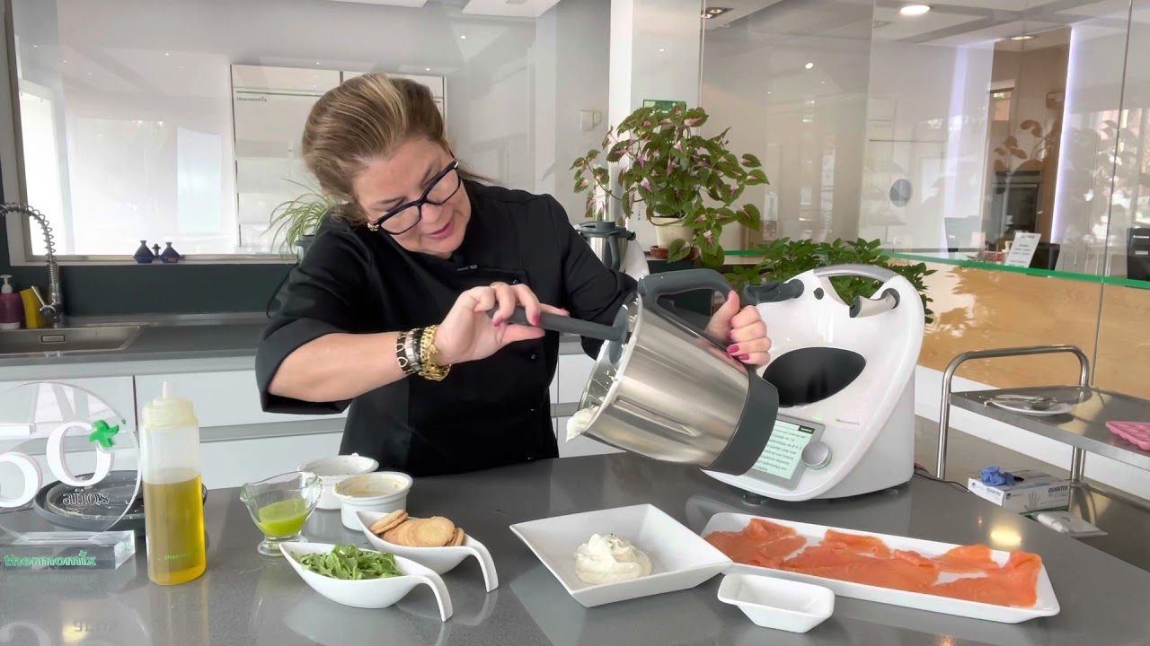 Tostas con Bombón de Salmón en Thermomix