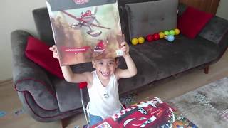 Disney Uçaklar 2 Söndür Ve Kurtar Uçakları Ve Dergisini Açtık