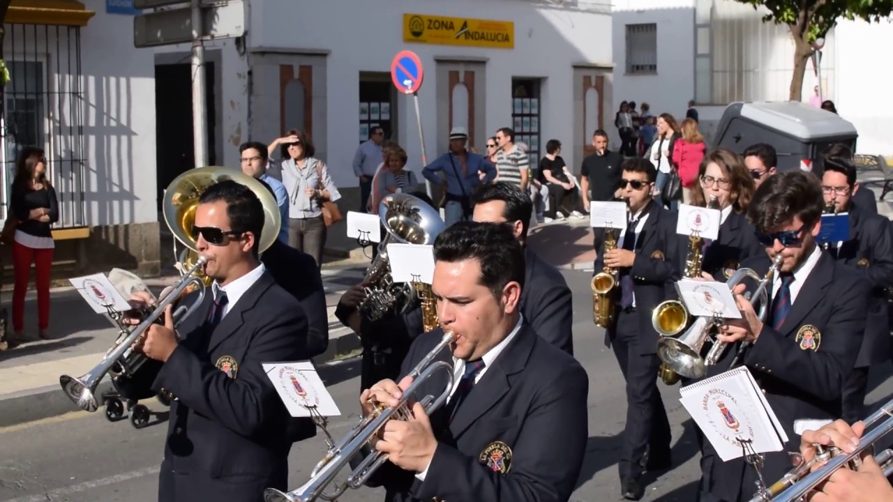 Banda Música de la Puebla del Río (Sevilla) acompañando a María Stma. del Amor, Huelva 10-04-2017.