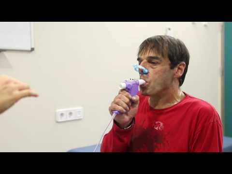 Video: Cómo realizar una prueba de espirometría: 15 pasos (con imágenes)