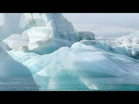 Jökulsárlón Glacier Lagoon, located Southeast Iceland @foodietraveler8899