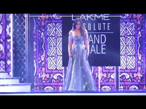 Kareena Kappor Hot Video