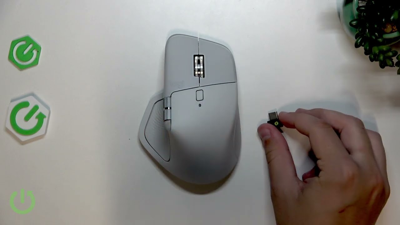 Использует ли Logitech MX Master 4 приемник Unifying?