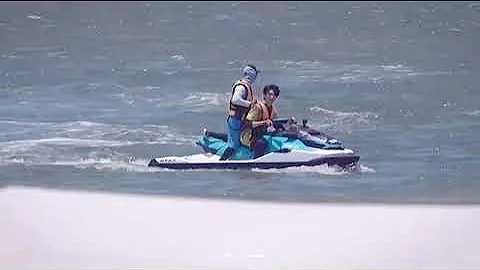 Luo Yizhou Riding Water Jet Ski during 《Perfect Summer》 Filming - 罗一舟在 《完美的夏天》录制时骑了水上摩托艇！ - 天天要闻