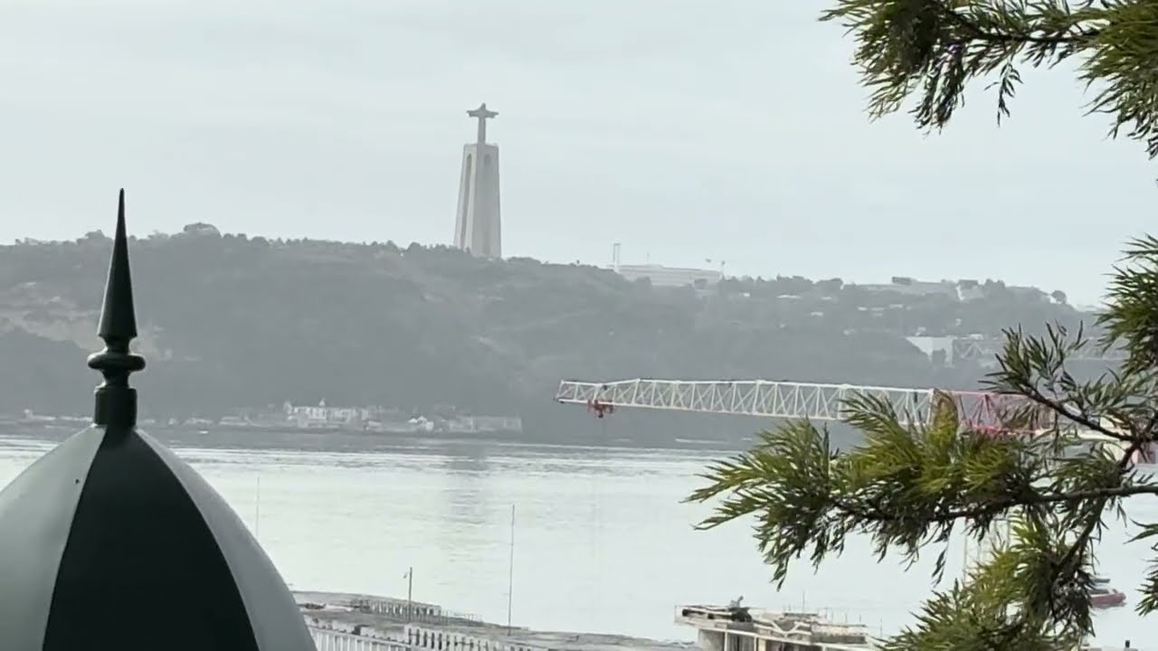 Portugal 178 Lisbon - Walking to a scenic spot Miradouro de Santa Catarina｜R.Trindade｜R.Nova da Tri…