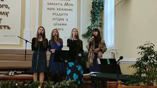 картинка: У темноті над містом (Не в пишнім царськім домі, а в яслах на соломі...)