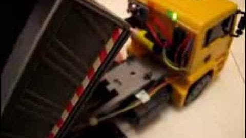 DIY parking sensor for a toy truck with ATtiny85