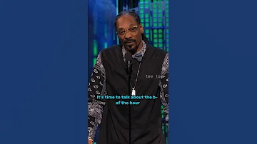 Snoop Dogg roasts Jada Pinkett 😂😂 #snoopdogg #jadapinkett #roast #comedy