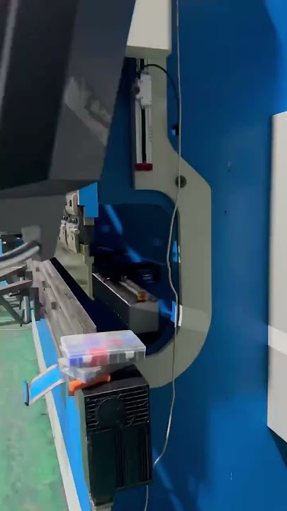 #cnc Quasi new machine Huaxia 100 ton 3.2 electro-hydraulic servo CNC bending machine, i