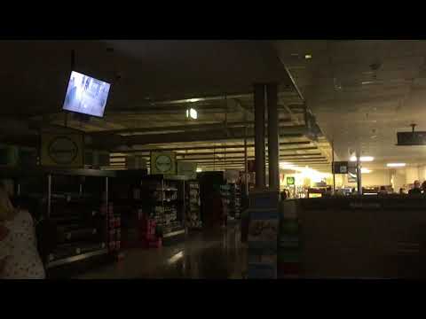 Woolworths OceanKeys Western Australia, power goes out keep Shopping 20.10.2017