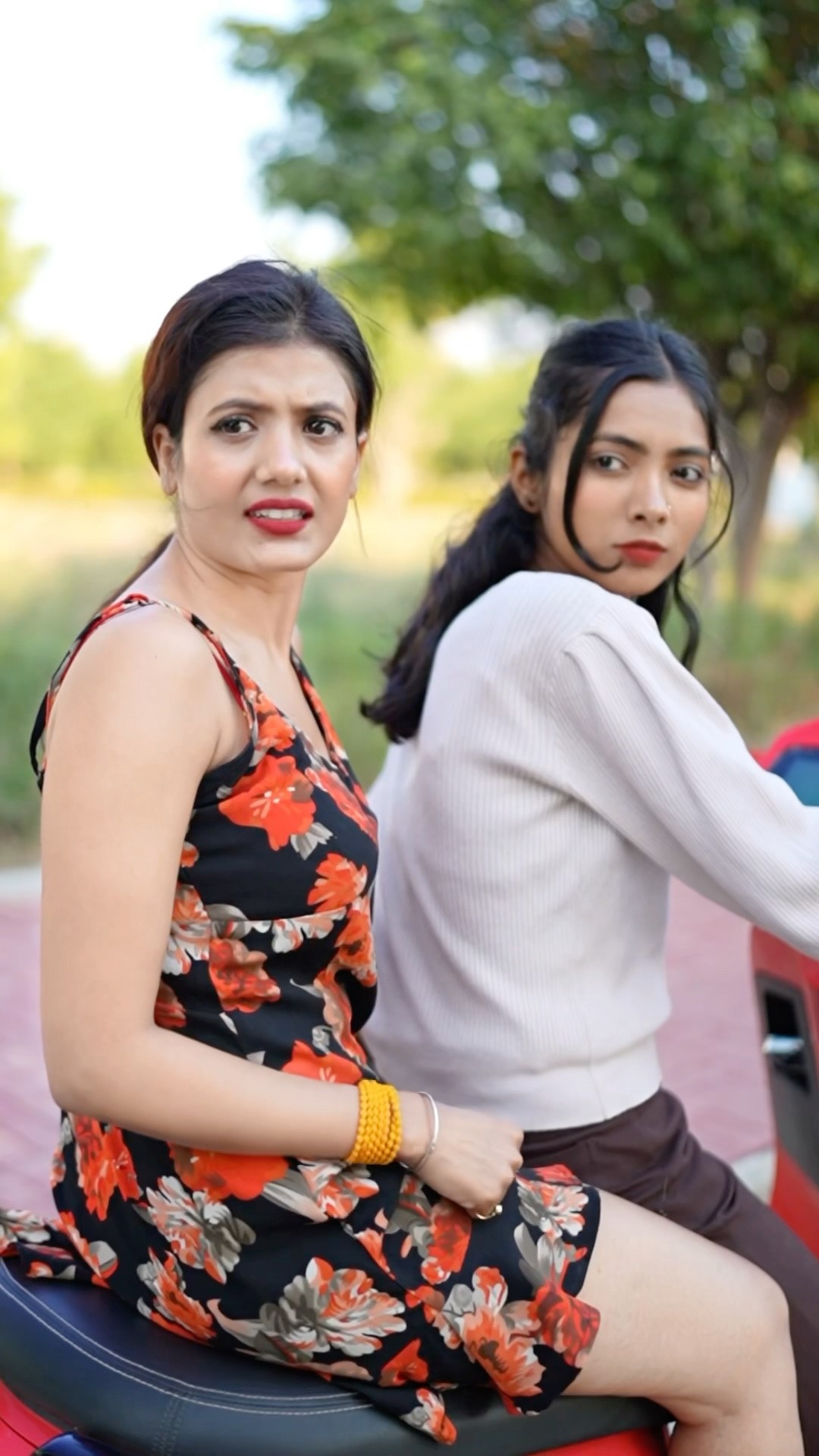 Ladkiyo ka dimag?? #shorts #ytshorts #couplegoals #khwahishgal
