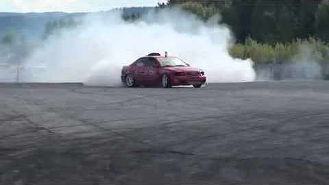 More Audi S4 AWD drift fun