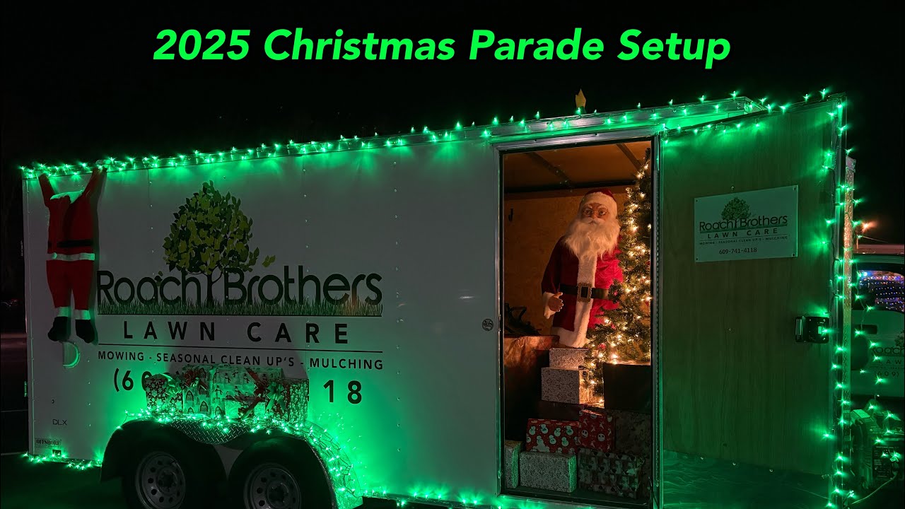 Оформление рождественского парада по благоустройству территории и ландшафту: грузовики и прицепы!