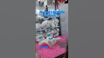 Claw machine double tap win at Round 1. #round1arcade #plushie #clawmachinewins