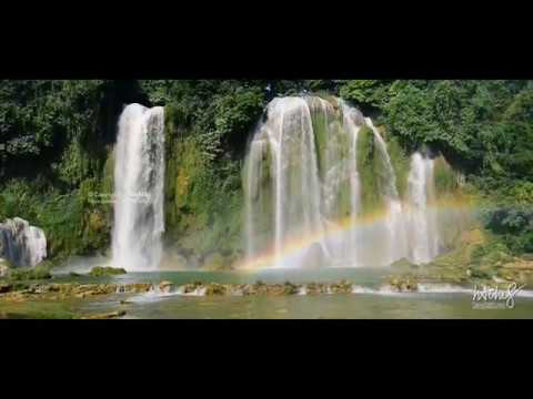 Video: Victoria Falls, Zimbabwe thiab Zambia: Phau Ntawv Qhia Ua tiav