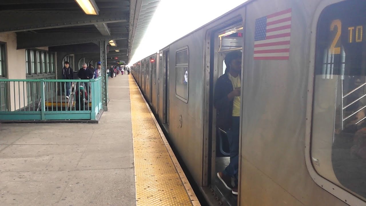 IRT White Plains Road Line Wakefield Bound R142 (2) Train Leaving
