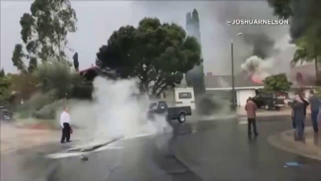 2 Dead After Plane Crashes Into Home - YouTube