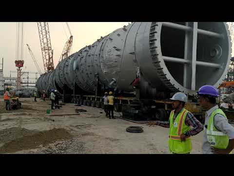 Unloading Coker Fractionation Column which has reached HPCL Pachpadra from vijay tanks and vessels