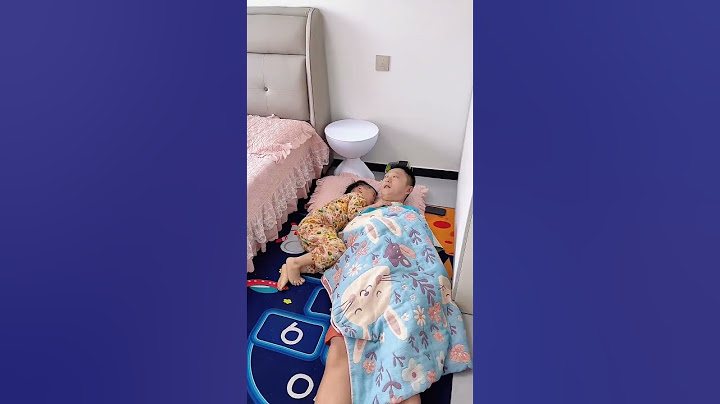 假装不盖被子试试儿子的反应，结果万万没想到儿子也太暖心了 #呆萌小米宝#萌娃#熊孩子