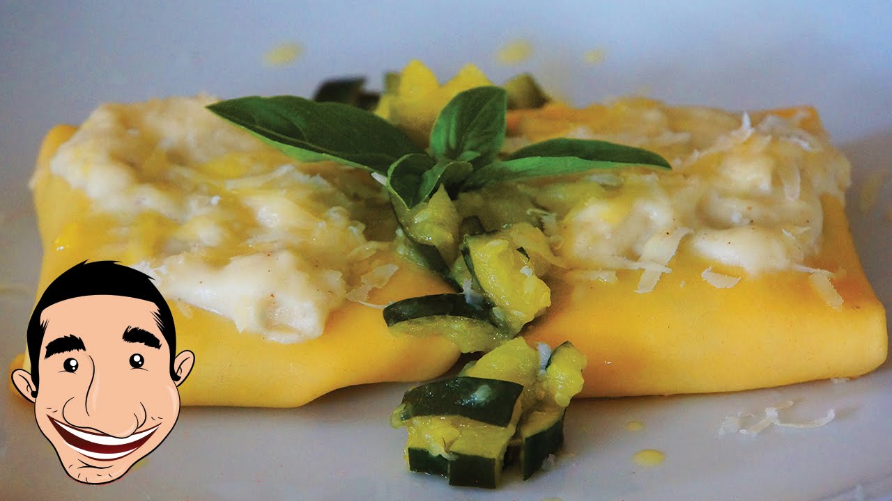 HOW TO MAKE CREPES Savory with Cheese, Bechamel Sauce and Zucchini | Vincenzo