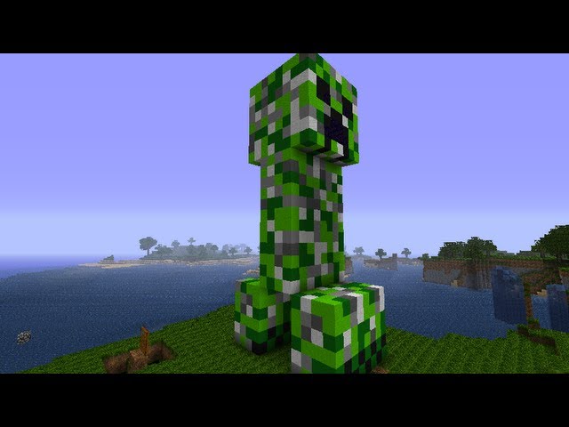 Creeper Minecraft Happy Sculpture