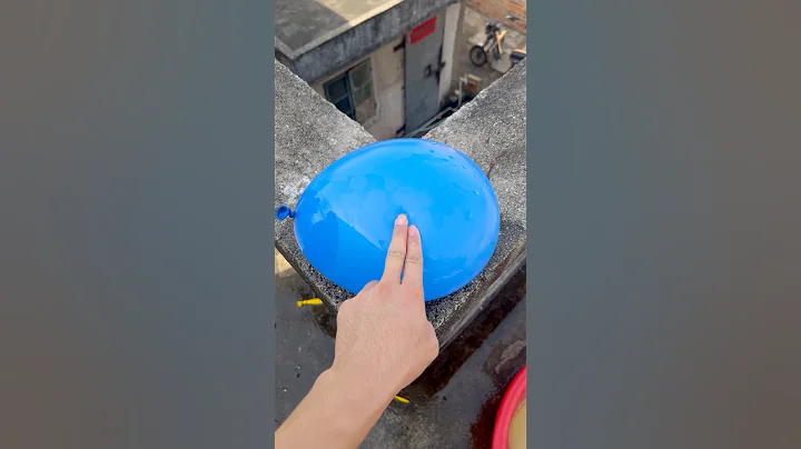 Experiment: Will a water balloon explode if it rolls down from a tall building? 💥🎈#satisfying