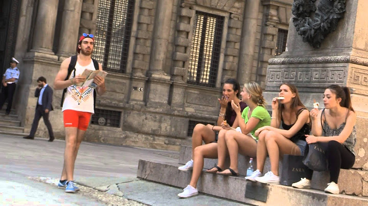 Fail & Extra - Le Donne Guardano in Mezzo alle Gambe dei Turisti - theShow