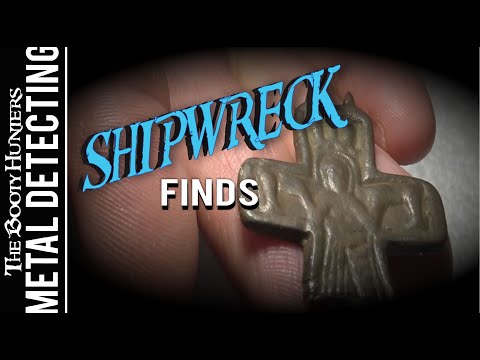 Treasure Found from Shipwreck | Metal Detecting Beach