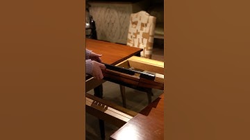 Oficina Inglesa - Pigalle Extending Dining Table