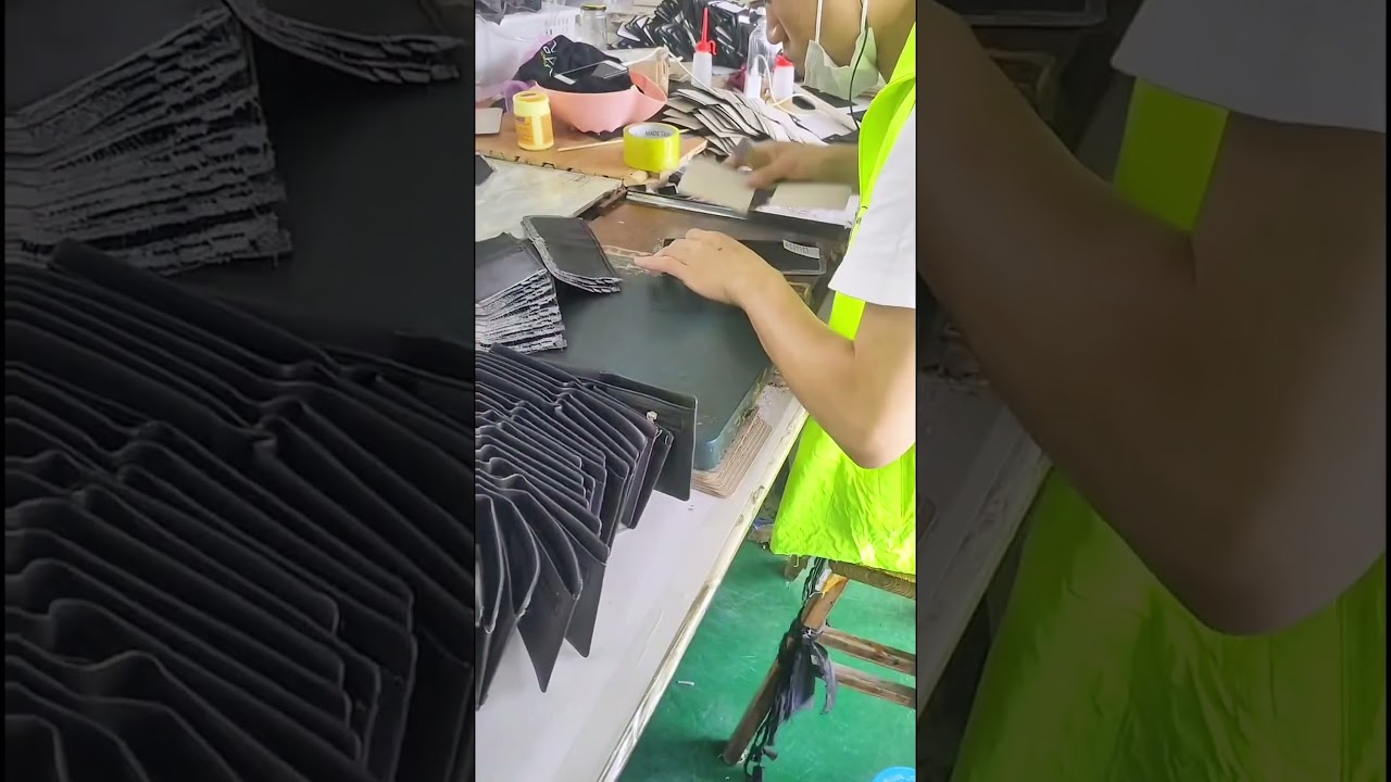 Mens Bifold Wallet Factory 