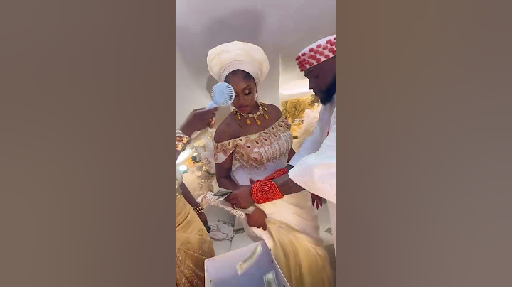 Davido spraying $100 bills on Chioma #davido #wedding #shorts
