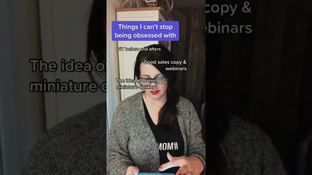 Everybody's Watching Her But She's Looking At YouTube Everybody's Watching Her But She's Looking At YouTube