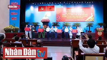 Chủ tịch Quốc hội thăm, chúc Tết tại Thành phố Hồ Chí Minh