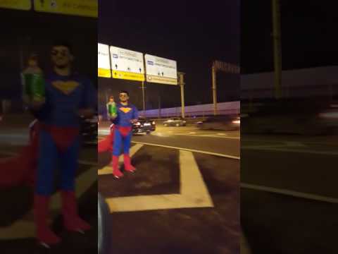Жесть!!!Супермен продает незамерзайку!!!