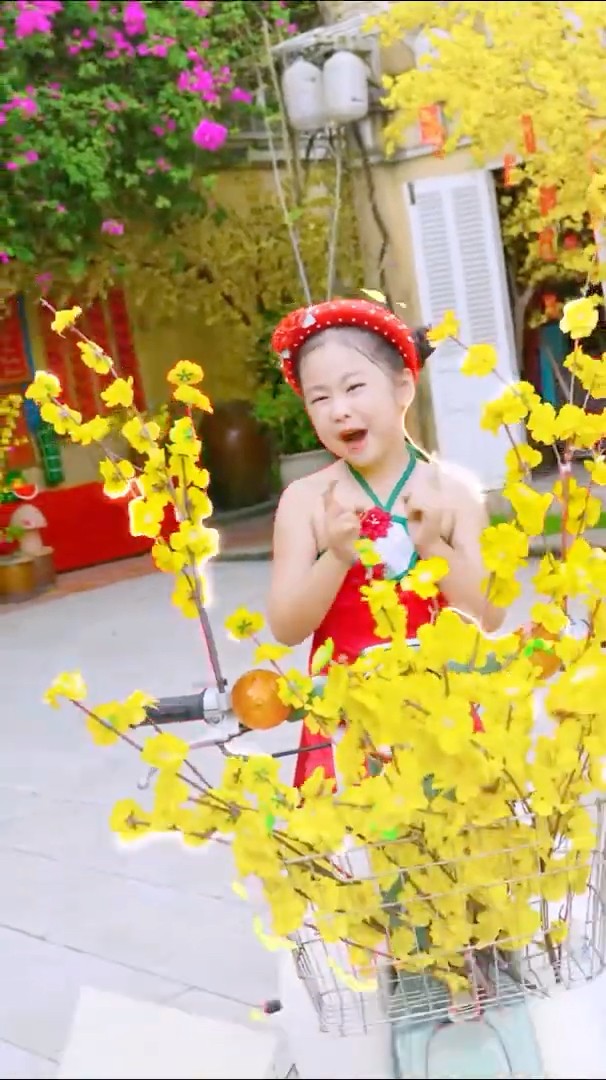 Bé chúc ông bà trẻ mãi không già - Bé Đón Tết Sang #bedontetsang #bekhanhvy #nhactetthieunhi