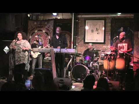 ASCENDANT - Happy (Live at Reggie's Music Joint Ju...