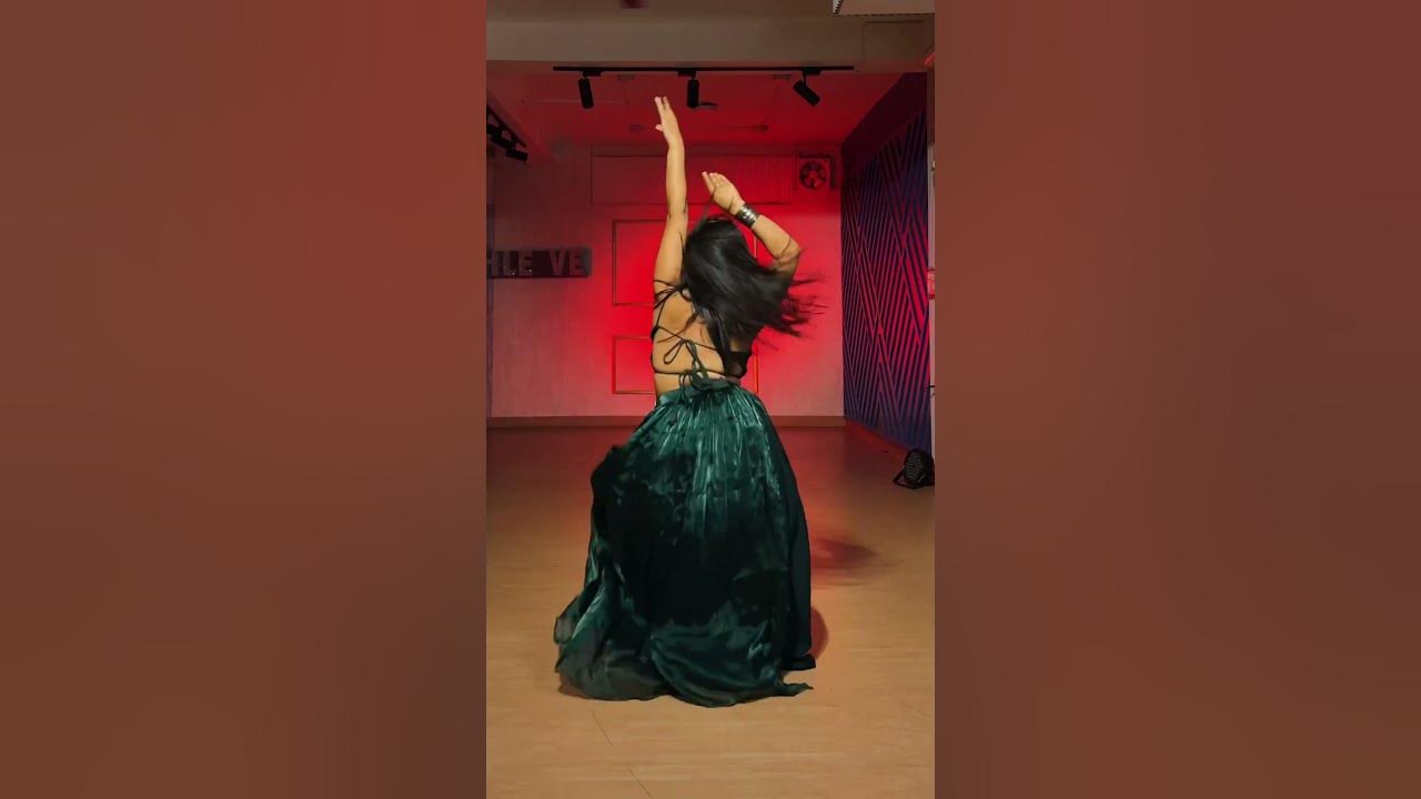Aga Bai💚|| SimranChantel || Trending || #shortsvideo #dance #trending
