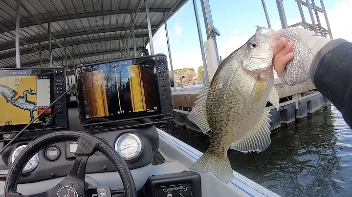 Shooting DOCKS For BIG Winter CRAPPIE + A SIDE IMA...