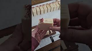 Cutting Birchwood &amp; Cranberry Soap - #soapmaking #soapcutting #handmadesoap #create