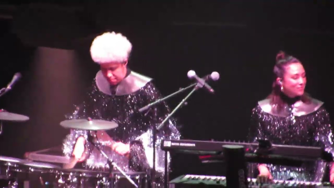 Pet Shop Boys en Chile 2023 - Being Boring