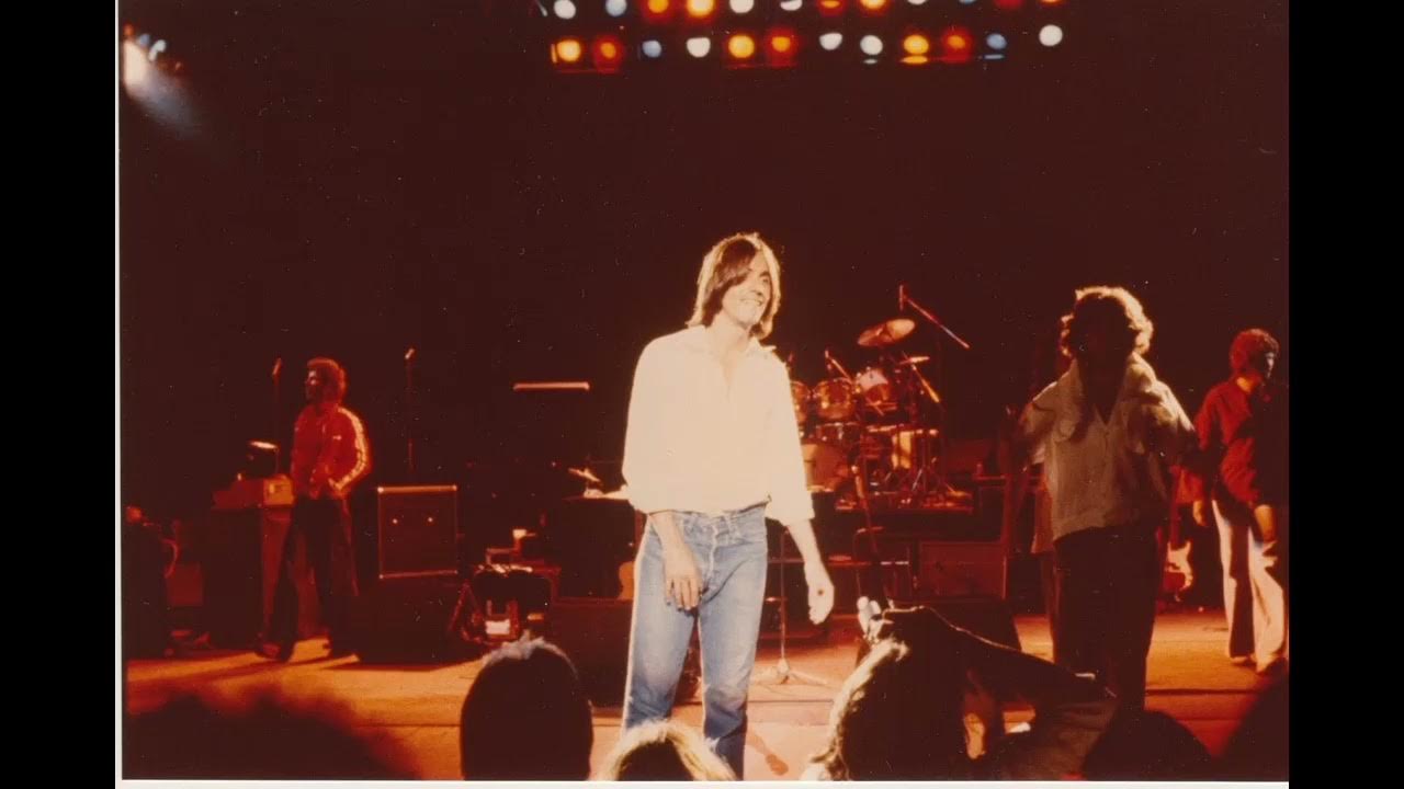 Jackson Browne The Load Out /Stay (1978) YouTube