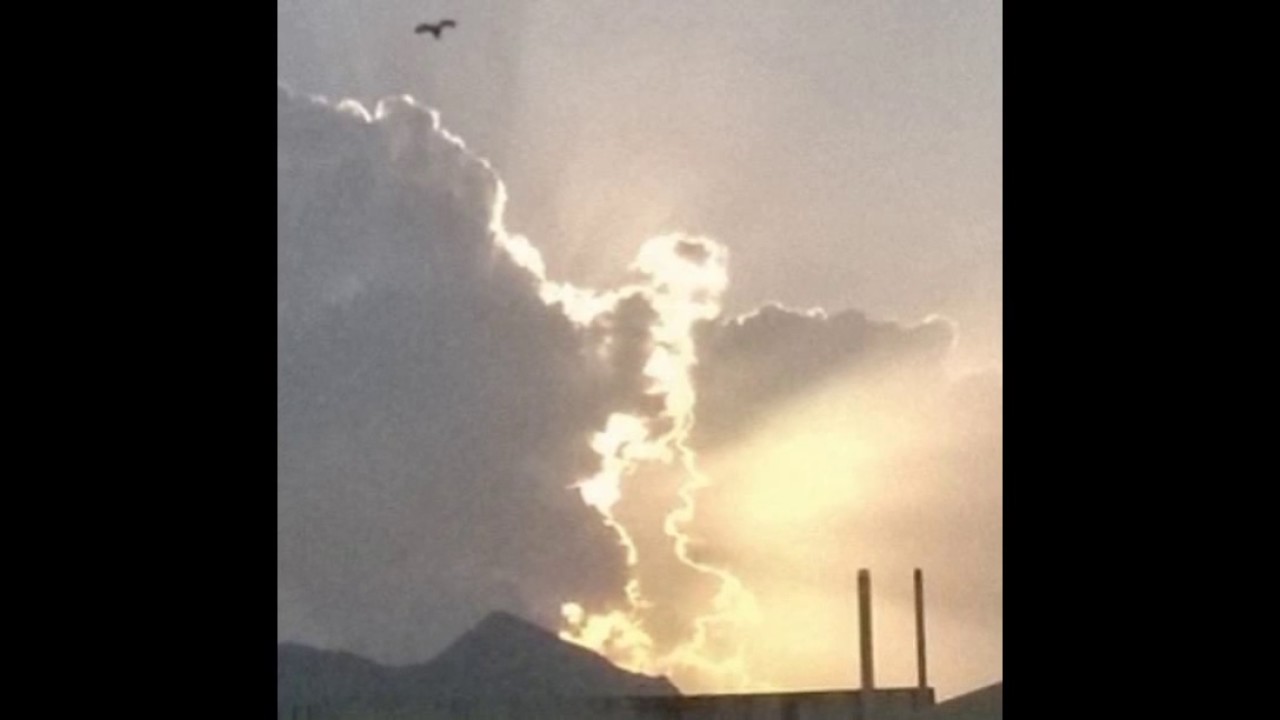 strange alien face in the sky caught on camera - YouTube