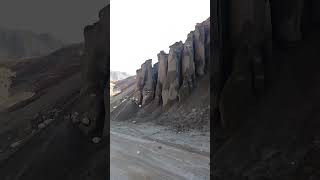 Песчаные скалы рядом с заимкой Катунские террасы #горы #алтай #маральник