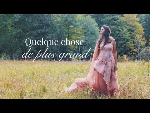 Nyna Shanti QUELQUE CHOSE DE PLUS GRAND Clip Officiel