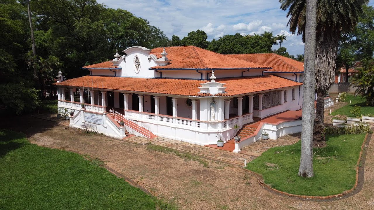 Mansão abandonada centenária dos Morganti - Solar