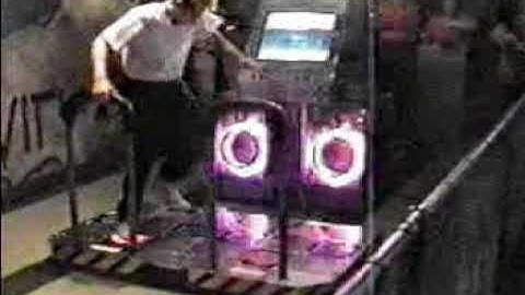 Taka - Trip Machine (back tuck) DDR FREESTYLE