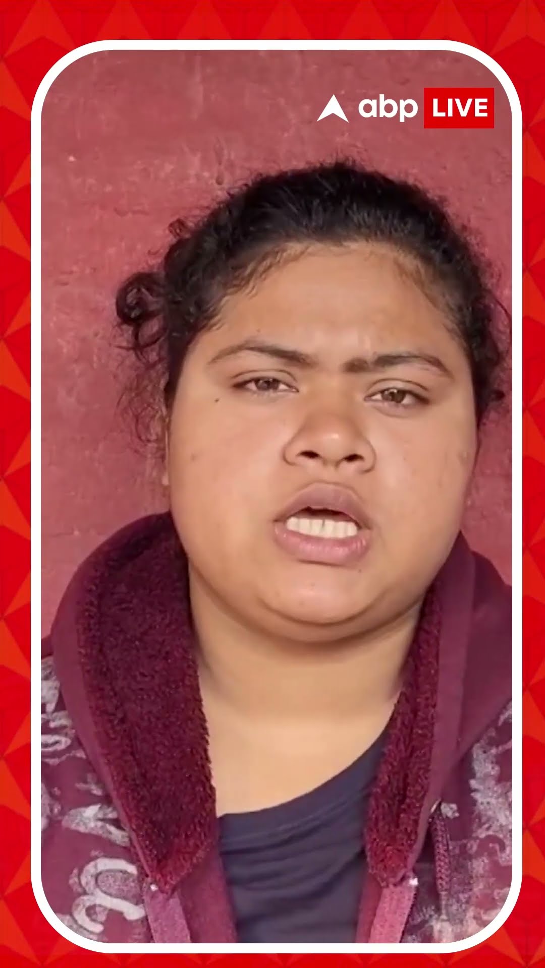 সায়নীর স্বপ্নের পথে এখন বাধা অর্থ