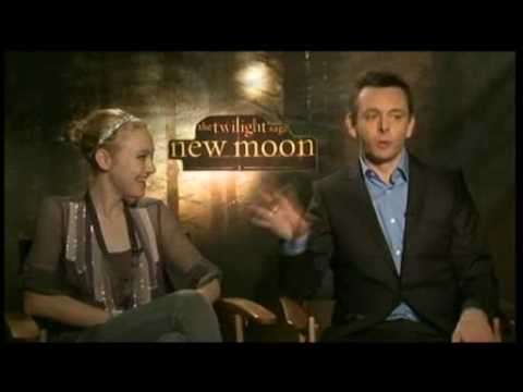 Dakota Fanning & Michael Sheen Interview Twilight ...