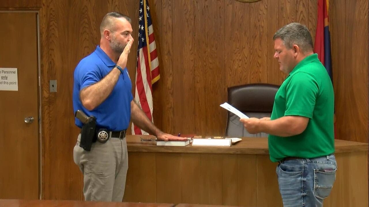 Marion Co. investigator hired as interim Columbia police chief; board accepts former chief, sever...