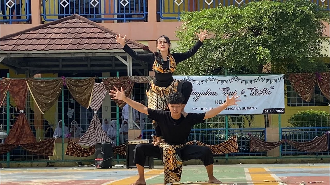 SANCANG GUGAT~~~ ANANDA&NAFISAH. UNJUK BAKAT SISWA KELAS X-1 KEPERAWATAN SMK BK SUBANG